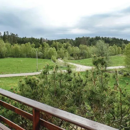 Five Bedroom Holiday In Hornes *